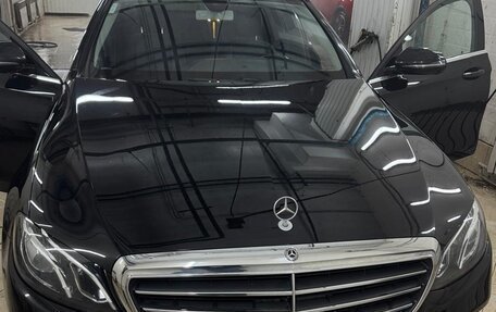 Mercedes-Benz E-Класс, 2020 год, 2 600 000 рублей, 12 фотография
