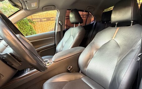 Toyota Camry, 2020 год, 3 300 000 рублей, 8 фотография