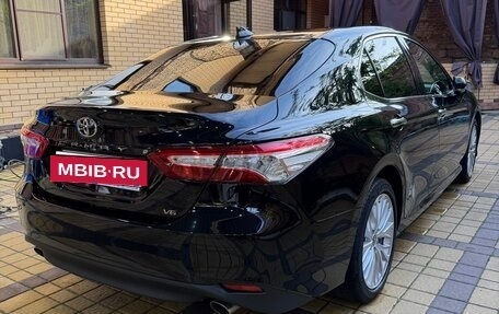 Toyota Camry, 2020 год, 3 300 000 рублей, 5 фотография