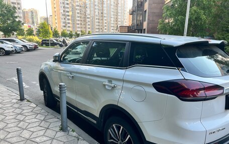 Geely Atlas, 2023 год, 1 350 000 рублей, 2 фотография