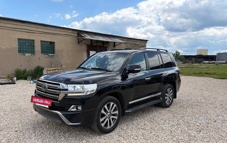 Toyota Land Cruiser 200, 2016 год, 4 500 000 рублей, 8 фотография