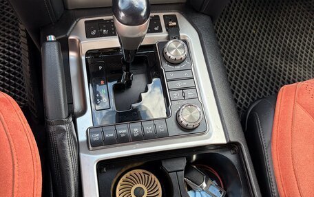 Toyota Land Cruiser 200, 2016 год, 4 500 000 рублей, 20 фотография