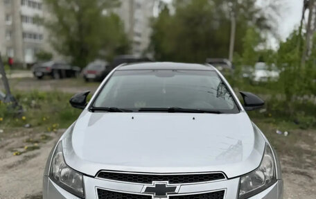 Chevrolet Cruze II, 2011 год, 629 000 рублей, 2 фотография