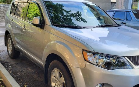 Mitsubishi Outlander III рестайлинг 3, 2008 год, 1 350 000 рублей, 3 фотография
