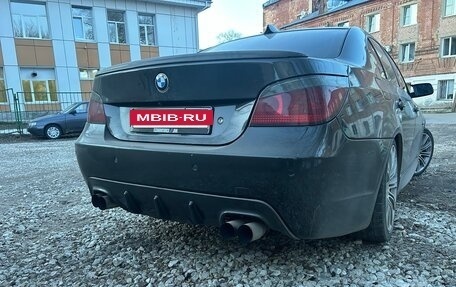 BMW 5 серия, 2003 год, 820 000 рублей, 3 фотография