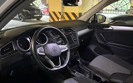 Volkswagen Tiguan II, 2022 год, 3 200 000 рублей, 8 фотография