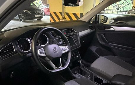 Volkswagen Tiguan II, 2022 год, 3 200 000 рублей, 13 фотография