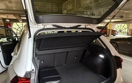 Volkswagen Tiguan II, 2022 год, 3 200 000 рублей, 28 фотография