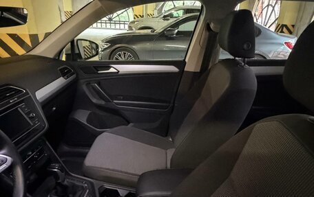 Volkswagen Tiguan II, 2022 год, 3 200 000 рублей, 19 фотография