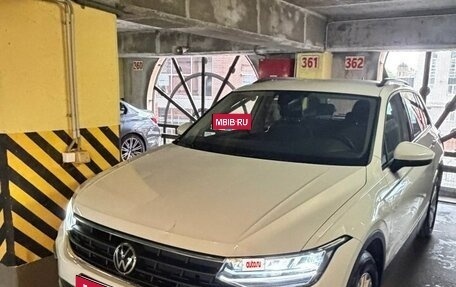 Volkswagen Tiguan II, 2022 год, 3 200 000 рублей, 32 фотография