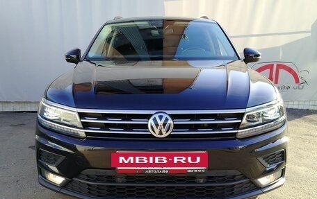 Volkswagen Tiguan II, 2019 год, 2 899 000 рублей, 5 фотография