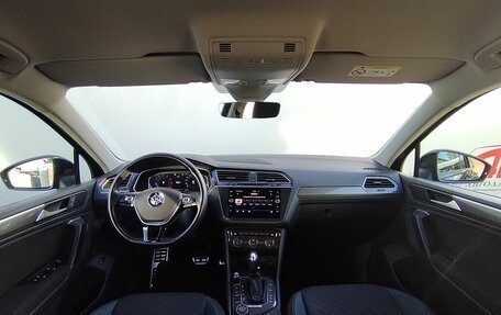 Volkswagen Tiguan II, 2019 год, 2 899 000 рублей, 16 фотография