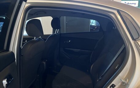 KIA Rio III рестайлинг, 2012 год, 795 000 рублей, 24 фотография