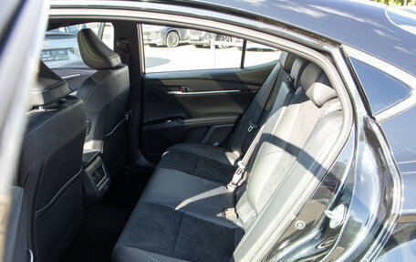 Toyota Camry, 2026 год, 4 200 000 рублей, 9 фотография