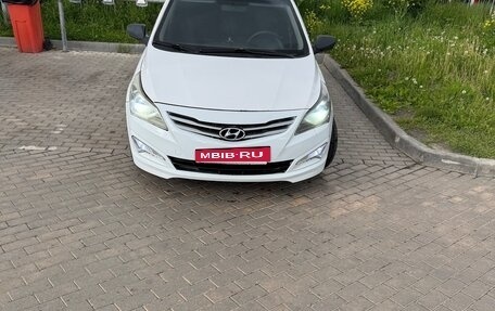 Hyundai Solaris II рестайлинг, 2015 год, 340 000 рублей, 7 фотография