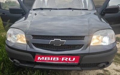 Chevrolet Niva I рестайлинг, 2013 год, 460 000 рублей, 1 фотография