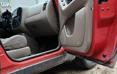 Ford Escape II, 2002 год, 200 000 рублей, 11 фотография