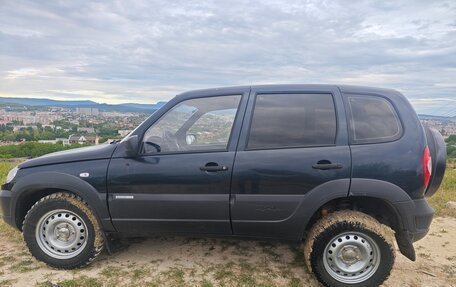 Chevrolet Niva I рестайлинг, 2013 год, 460 000 рублей, 3 фотография
