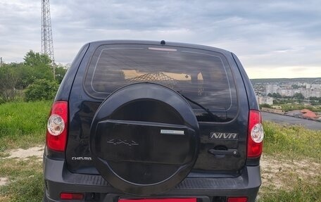 Chevrolet Niva I рестайлинг, 2013 год, 460 000 рублей, 4 фотография