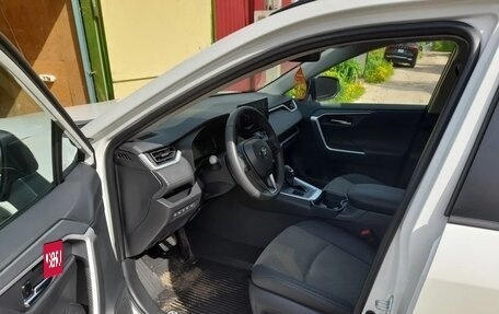 Toyota RAV4, 2025 год, 4 200 000 рублей, 6 фотография