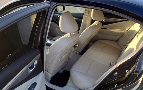 Infiniti Q50 I рестайлинг, 2014 год, 1 850 000 рублей, 13 фотография