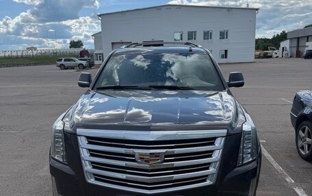 Cadillac Escalade IV, 2018 год, 5 900 000 рублей, 2 фотография