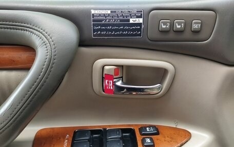 Lexus LX II, 2005 год, 2 140 000 рублей, 7 фотография