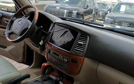 Lexus LX II, 2005 год, 2 140 000 рублей, 28 фотография