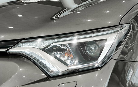 Toyota RAV4, 2017 год, 2 430 000 рублей, 21 фотография