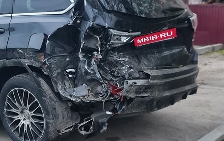 Toyota Highlander III, 2014 год, 1 600 000 рублей, 2 фотография