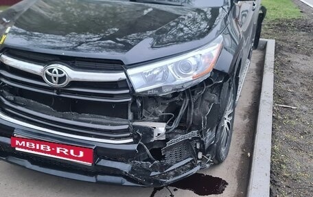 Toyota Highlander III, 2014 год, 1 600 000 рублей, 5 фотография