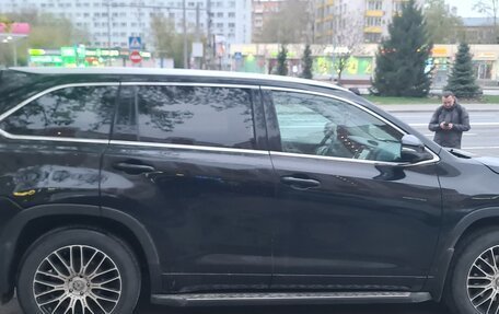 Toyota Highlander III, 2014 год, 1 600 000 рублей, 9 фотография