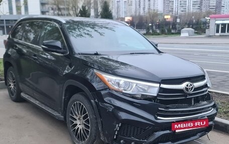 Toyota Highlander III, 2014 год, 1 600 000 рублей, 8 фотография