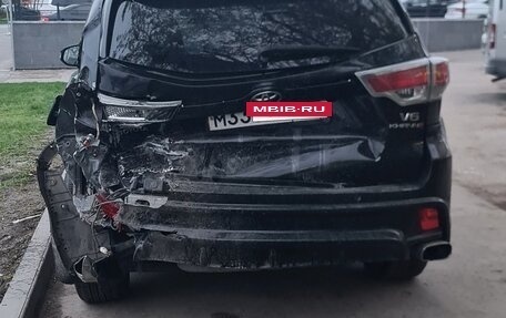 Toyota Highlander III, 2014 год, 1 600 000 рублей, 11 фотография