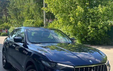 Maserati Levante I, 2018 год, 5 200 000 рублей, 1 фотография