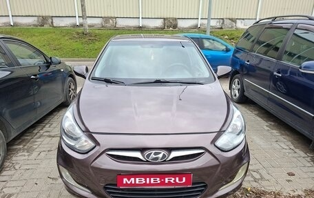 Hyundai Solaris II рестайлинг, 2012 год, 550 000 рублей, 1 фотография