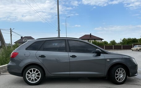 SEAT Ibiza IV рестайлинг 2, 2013 год, 700 000 рублей, 3 фотография