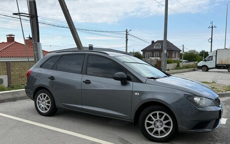 SEAT Ibiza IV рестайлинг 2, 2013 год, 700 000 рублей, 2 фотография