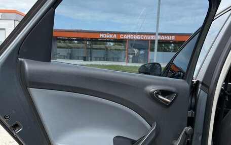 SEAT Ibiza IV рестайлинг 2, 2013 год, 700 000 рублей, 18 фотография