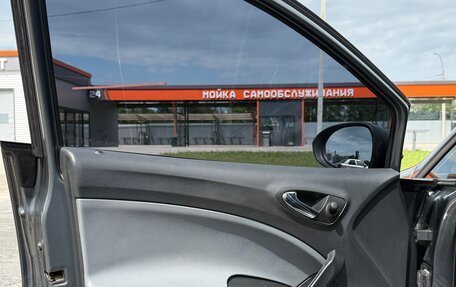SEAT Ibiza IV рестайлинг 2, 2013 год, 700 000 рублей, 16 фотография