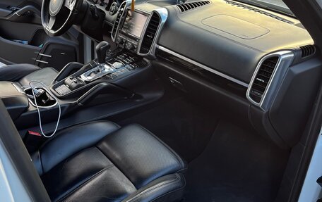 Porsche Cayenne III, 2013 год, 2 595 000 рублей, 11 фотография
