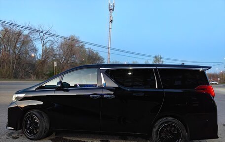 Toyota Alphard III, 2017 год, 4 000 000 рублей, 8 фотография