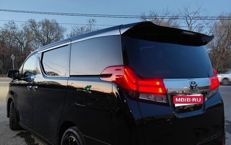 Toyota Alphard III, 2017 год, 4 000 000 рублей, 7 фотография