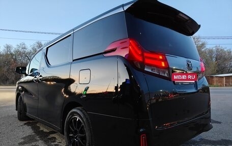 Toyota Alphard III, 2017 год, 4 000 000 рублей, 9 фотография