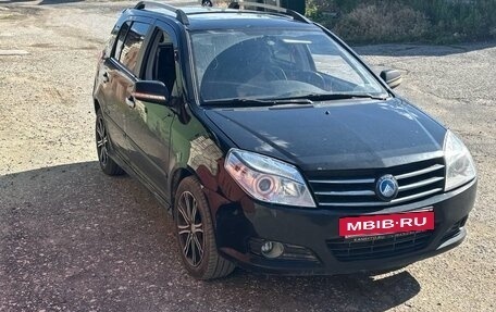 Geely MK Cross I, 2012 год, 150 000 рублей, 2 фотография
