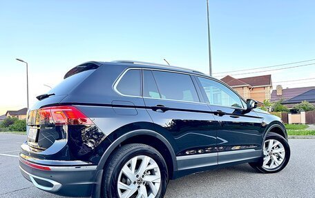 Volkswagen Tiguan II, 2021 год, 4 150 000 рублей, 2 фотография