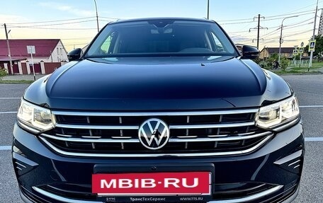 Volkswagen Tiguan II, 2021 год, 4 150 000 рублей, 4 фотография