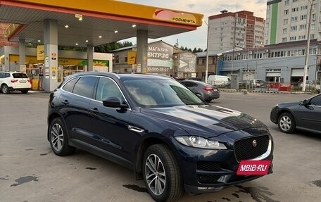 Jaguar F-Pace, 2017 год, 3 000 000 рублей, 2 фотография