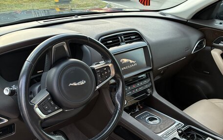 Jaguar F-Pace, 2017 год, 3 000 000 рублей, 6 фотография