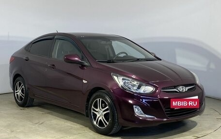 Hyundai Solaris II рестайлинг, 2011 год, 680 000 рублей, 5 фотография